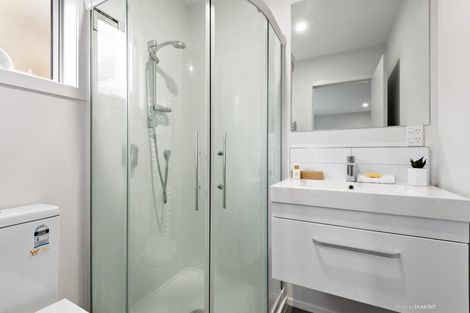 Photo of property in 86a Thurleigh Grove, Karori, Wellington, 6012