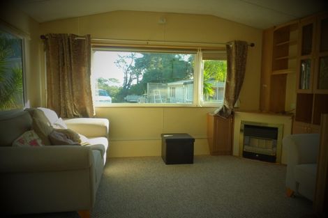 Photo of property in 70 Upper Harbour Drive, Greenhithe, Auckland, 0632