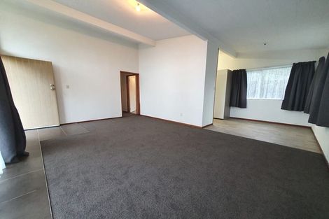 Photo of property in 3 Garton Drive, Massey, Auckland, 0614