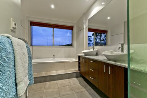 Photo of property in 235 Glenmore Road, Coatesville, Albany, 0793