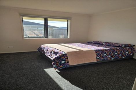 Photo of property in 9 Te Piriti Road, One Tree Point, 0118