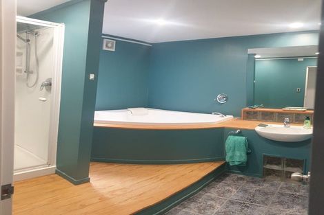 Photo of property in 3a Bury Grove, Strathmore Park, Wellington, 6022