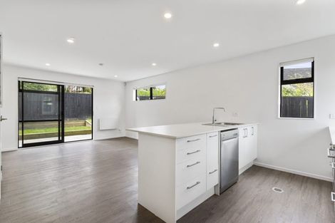 Photo of property in 4e Wattle Road, Sunnyvale, Auckland, 0612