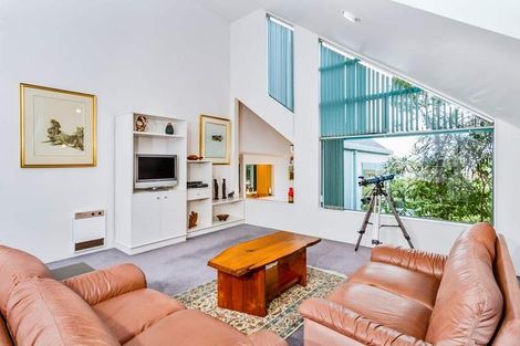 Photo of property in 4 Graceview Way, West Harbour, Auckland, 0618