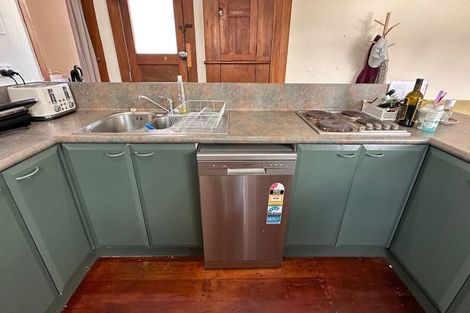 Photo of property in 42 Pirie Street, Mount Victoria, Wellington, 6011