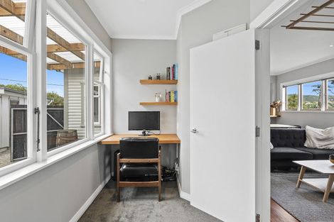 Photo of property in 36 Kaihuia Street, Northland, Wellington, 6012