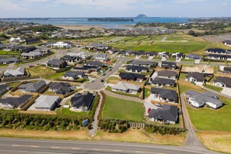 Photo of property in 17 Anglers Way, Omokoroa, 3114