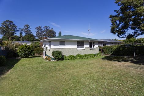 Photo of property in 11 Oxford Street, Holmes Hill, Oamaru, 9401