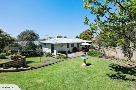 Photo of property in 41 John Dee Crescent, Red Beach, 0932