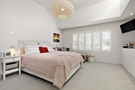 Photo of property in 5/150 Oriental Parade, Oriental Bay, Wellington, 6011