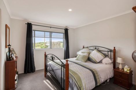 Photo of property in 33 Forbes Road, Foxton Beach, Foxton, 4815