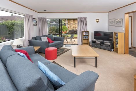 Photo of property in 14b Billabong Place, Botany Downs, Auckland, 2010