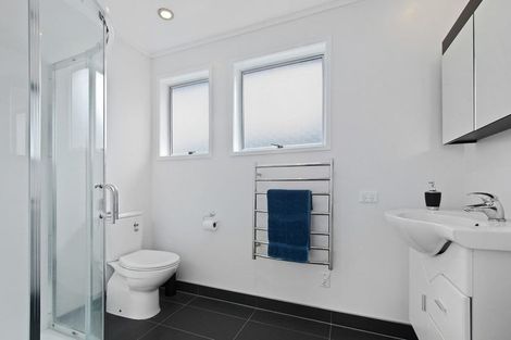 Photo of property in 20 Terra Nova Street, Glen Eden, Auckland, 0602