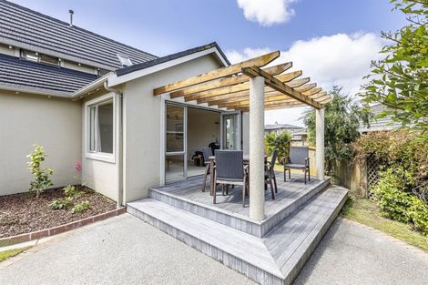 Photo of property in 20 Ruapehu Drive, Fitzherbert, Palmerston North, 4410