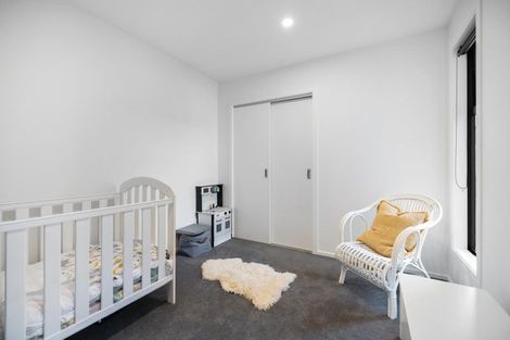 Photo of property in 21 Sarges Way, Lake Hawea, Wanaka, 9382