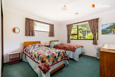 Photo of property in 71 Glenross Street, Glenross, Dunedin, 9011