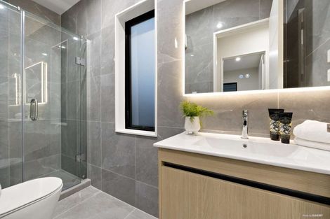 Photo of property in 152b Botany Road, Botany Downs, Auckland, 2010