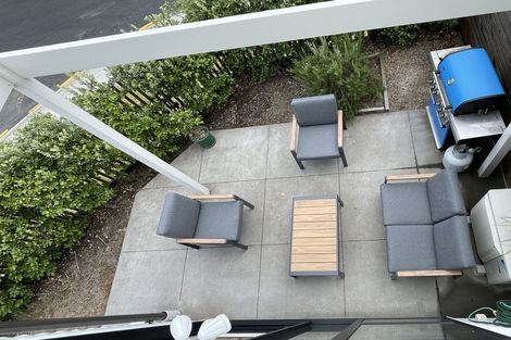 Photo of property in 5/35 Garadice Road, Rothesay Bay, Auckland, 0630