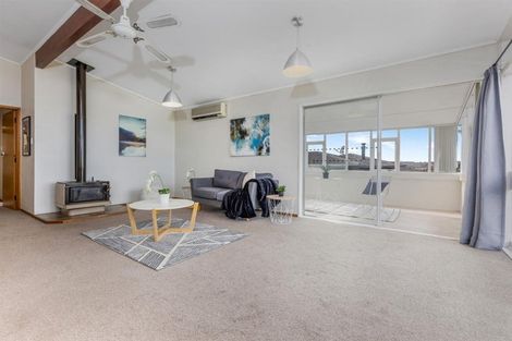 Photo of property in 9 Ellesmere Crescent, Pakuranga Heights, Auckland, 2010