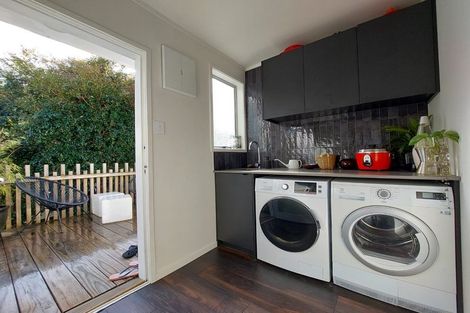 Photo of property in 1/21 Kerria Place, Sunnynook, Auckland, 0620