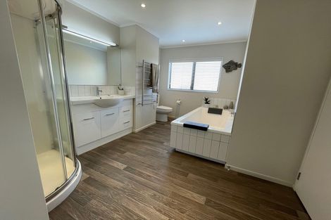 Photo of property in 212a Cambridge Road, Bethlehem, Tauranga, 3110