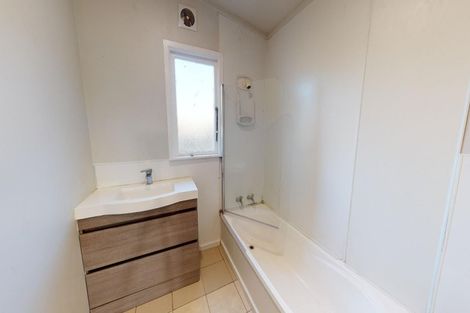 Photo of property in 83 Hinau Street, Castlecliff, Whanganui, 4501