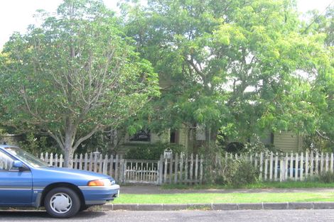 Photo of property in 11 Cowper Street, Devonport, Auckland, 0624