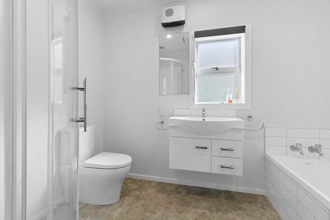 Photo of property in 90 Eden Street, Island Bay, Wellington, 6023