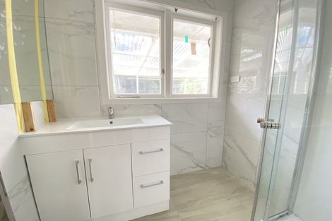 Photo of property in 3 Longburn Road, Henderson, Auckland, 0610