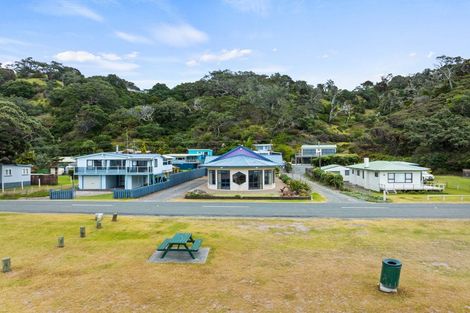 Photo of property in 191 Oakura Road, Oakura, Hikurangi, 0184