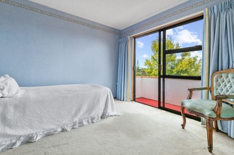Photo of property in 163 Chelsea View Drive, Chatswood, Auckland, 0626