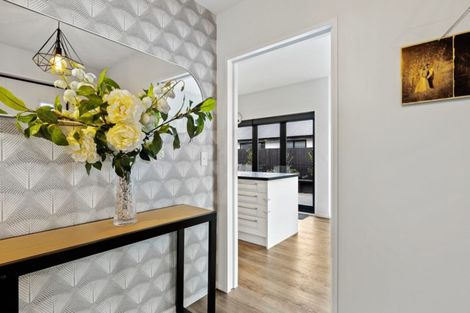 Photo of property in 17 Guyon Street, Marshland, Christchurch, 8083