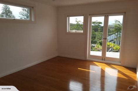 Photo of property in 2/128 Aberdeen Road, Campbells Bay, Auckland, 0620