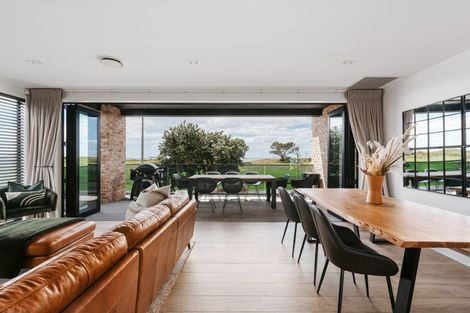 Photo of property in 5 Haneanea Way, Papamoa Beach, Papamoa, 3118