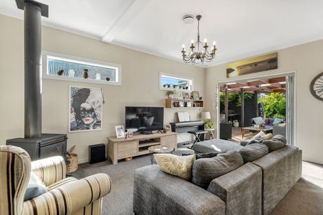 Photo of property in 56 Bowhill Road, New Brighton, Christchurch, 8083