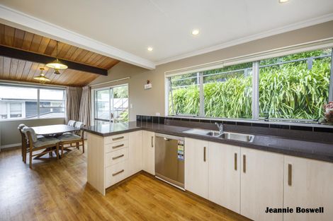 Photo of property in 417 Aokautere Drive, Aokautere, Palmerston North, 4471