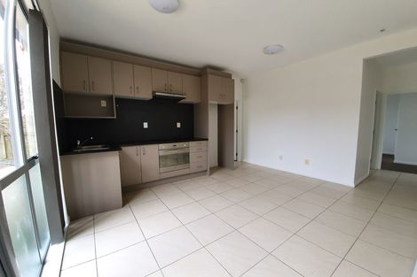 Photo of property in 10 Ballymore Drive, Pinehill, Auckland, 0632