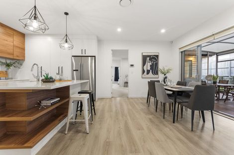 Photo of property in 12 Pommes Way, Silverdale, 0932