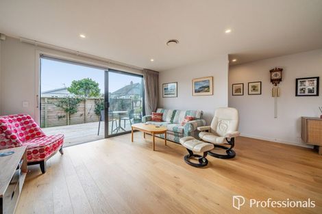 Photo of property in 1d Wai-iti Crescent, Woburn, Lower Hutt, 5010