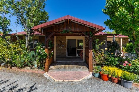 Photo of property in 1 Whitby Close, Waikawa, Picton, 7220