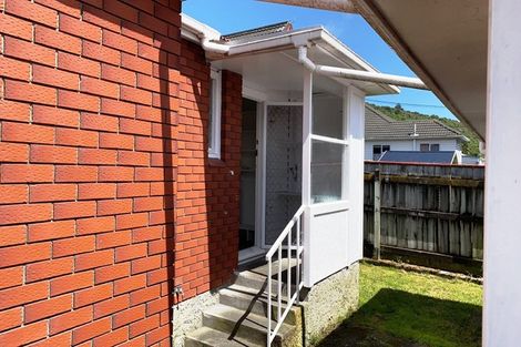 Photo of property in 39 Bledisloe Crescent, Wainuiomata, Lower Hutt, 5014