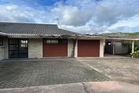 Photo of property in 14 Charnwood Grove, Waikanae, 5036