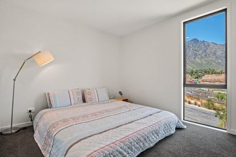 Photo of property in 15 Mulholland Drive, Jacks Point, 9371