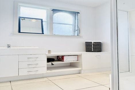 Photo of property in 16 Rutherglen Avenue, Ilam, Christchurch, 8041