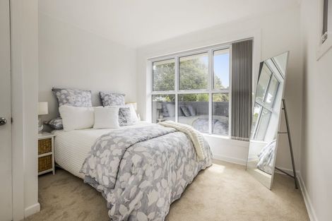 Photo of property in 5 Bunnythorpe Road, Papakura, 2110