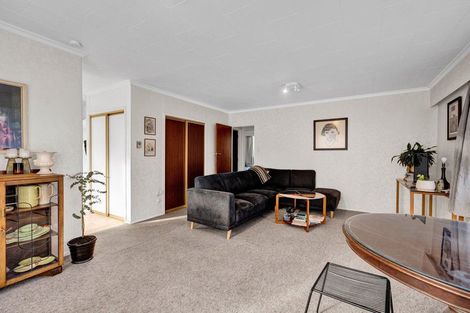 Photo of property in 16 High Street, Hawera, 4610