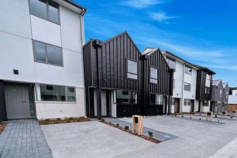 Photo of property in 49 John Street, Stokes Valley, Lower Hutt, 5019