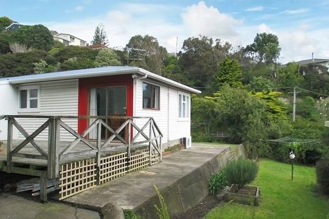 Photo of property in 5 Kiriwai Road, Paremata, Porirua, 5024