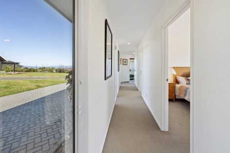 Photo of property in 33 Bodes Lane, Kinloch, Taupo, 3377