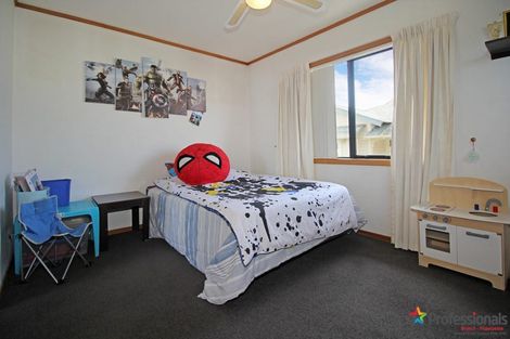 Photo of property in 2/88 Wallace Road, Papatoetoe, Auckland, 2025